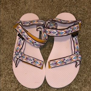 COPY - Light pink Teva’s